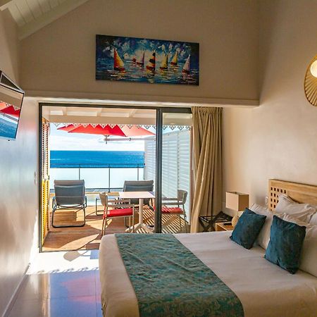 Les Galets Rouges Lodges & Spa Bouillante Luaran gambar